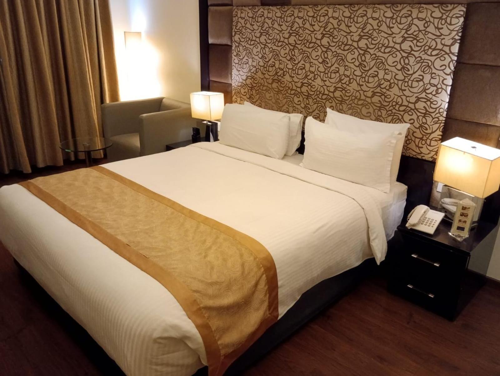 Hotel Oxina Lygon Tiruchirappalli Exterior foto
