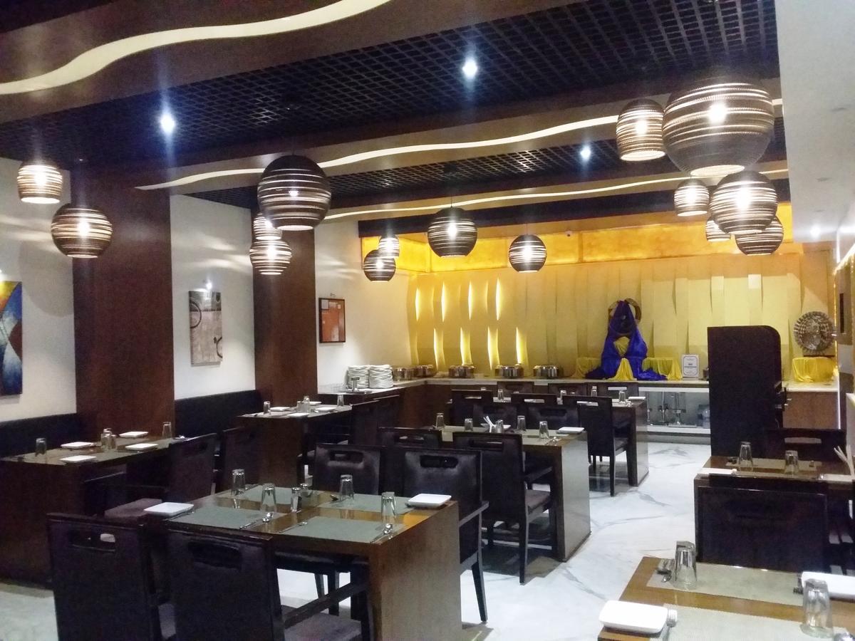 Hotel Oxina Lygon Tiruchirappalli Exterior foto