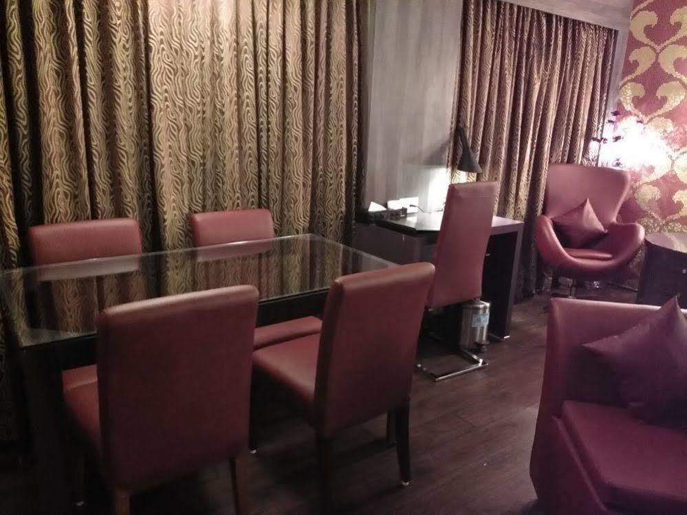 Hotel Oxina Lygon Tiruchirappalli Exterior foto